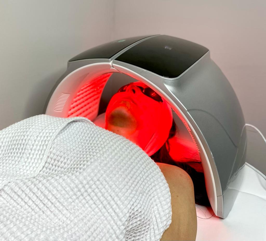 Spark LED Light Therapy Machine for Estheticians Glownar